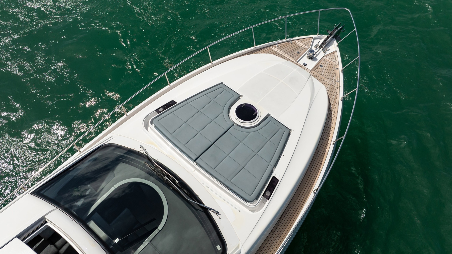 2020 Pershing 62 - Image 4