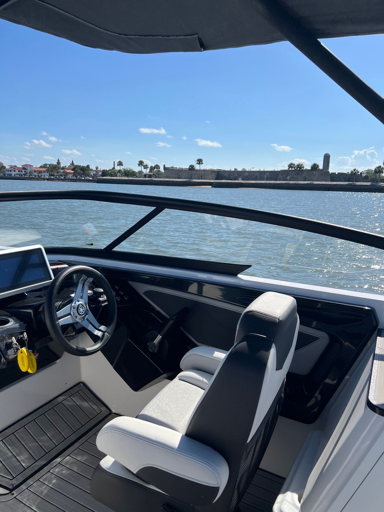 2023 Yamaha Boats 252S - 89