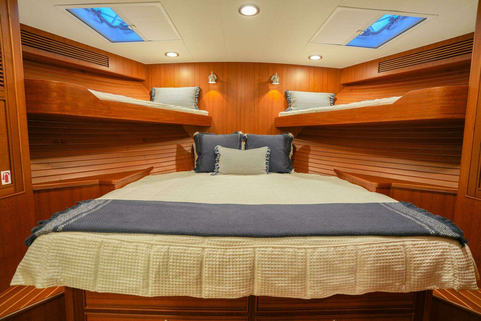2025 Marlow Explorer 70E-CB - Image 26