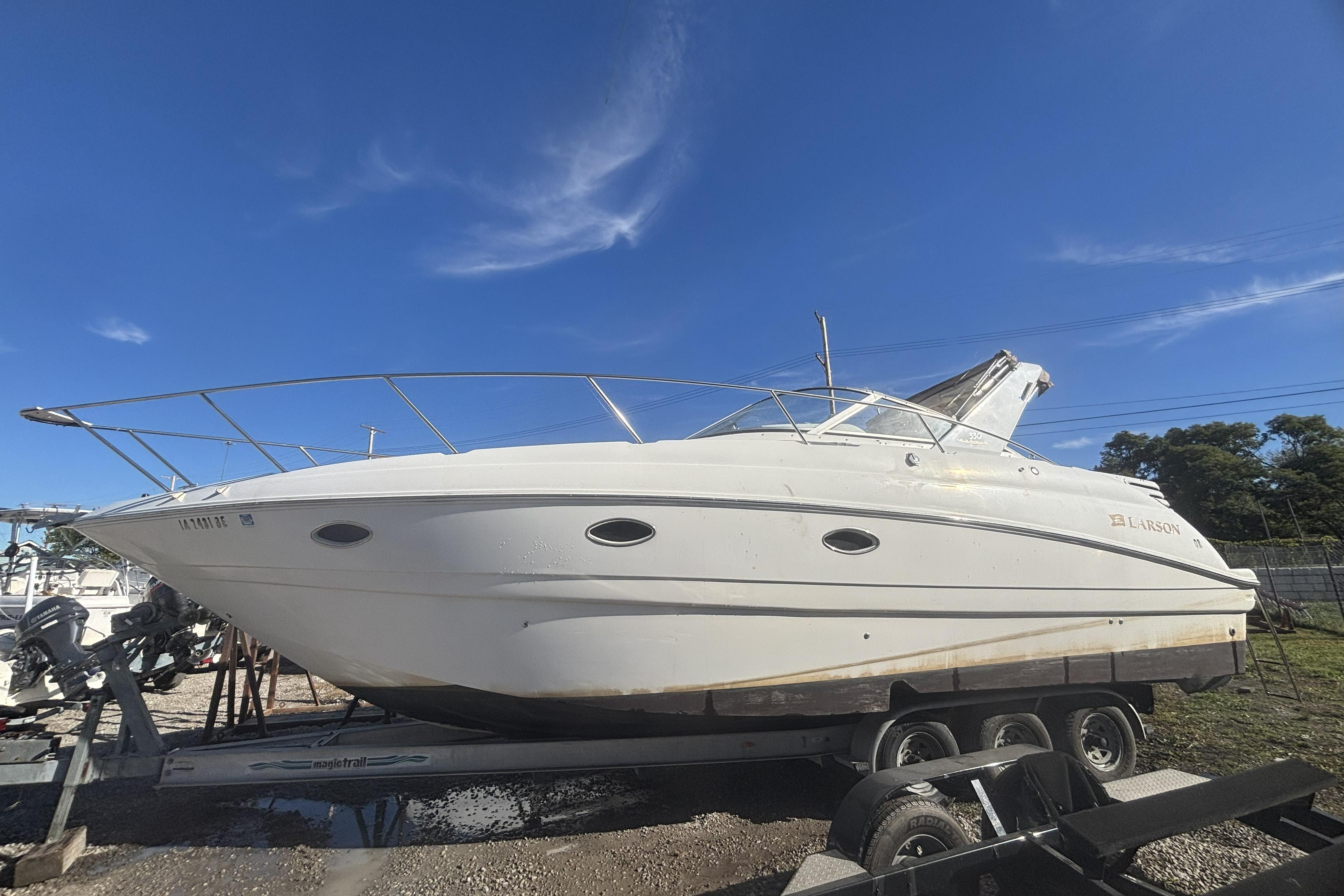 2000 Larson Cabrio 330