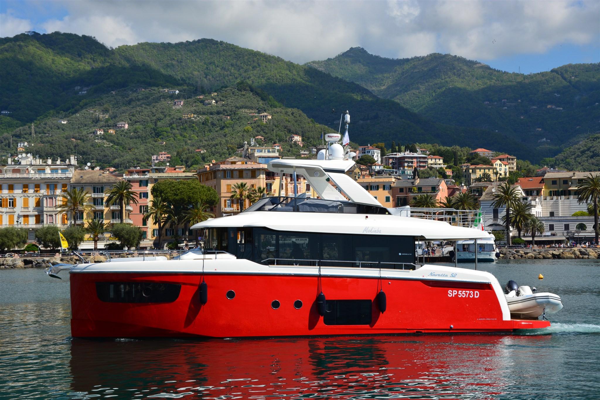 2016 Absolute Navetta 52