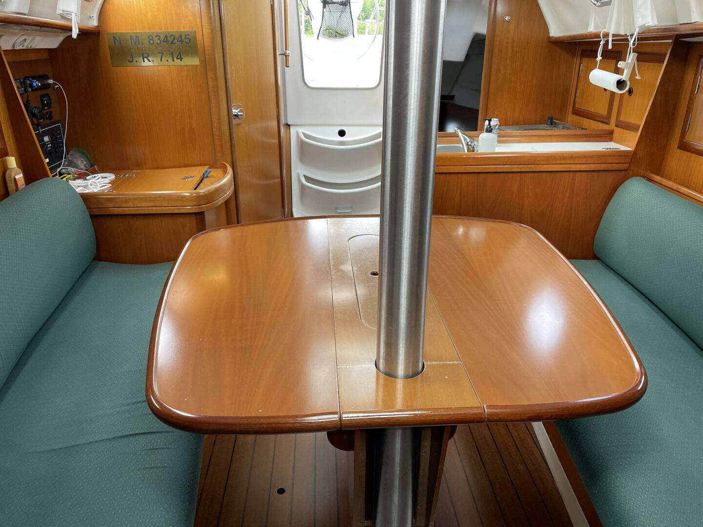 2003 Beneteau — - Image 4