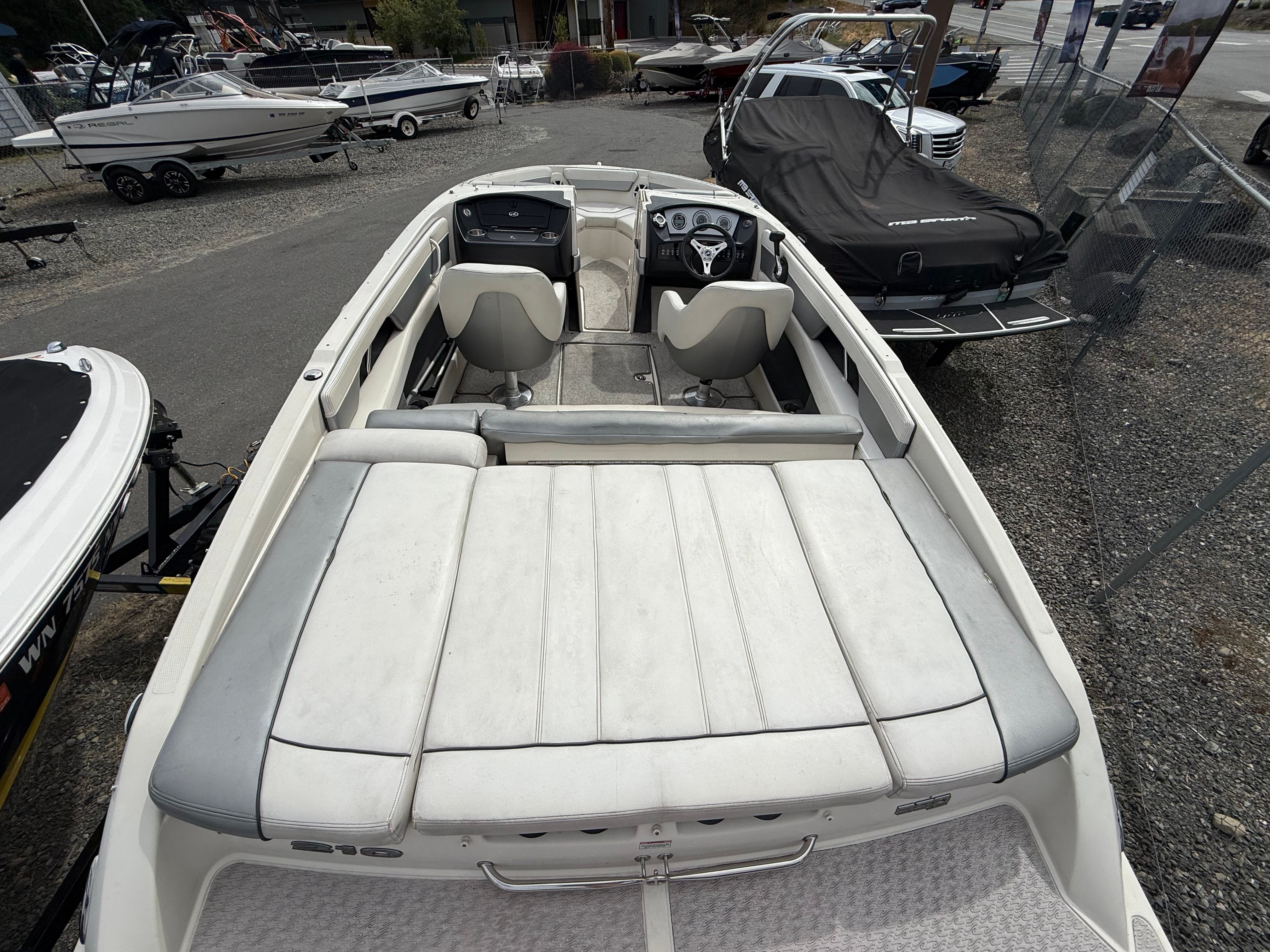 2010 Sea Ray 210 Select - 8