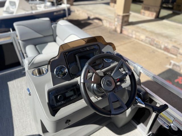2026 Avalon Venture Quad Lounge - 19' - 10