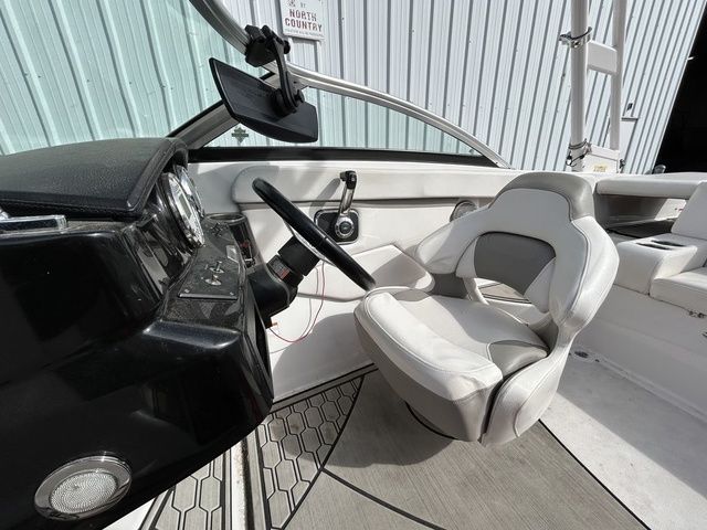 2019 Four Winns HD200 - 18