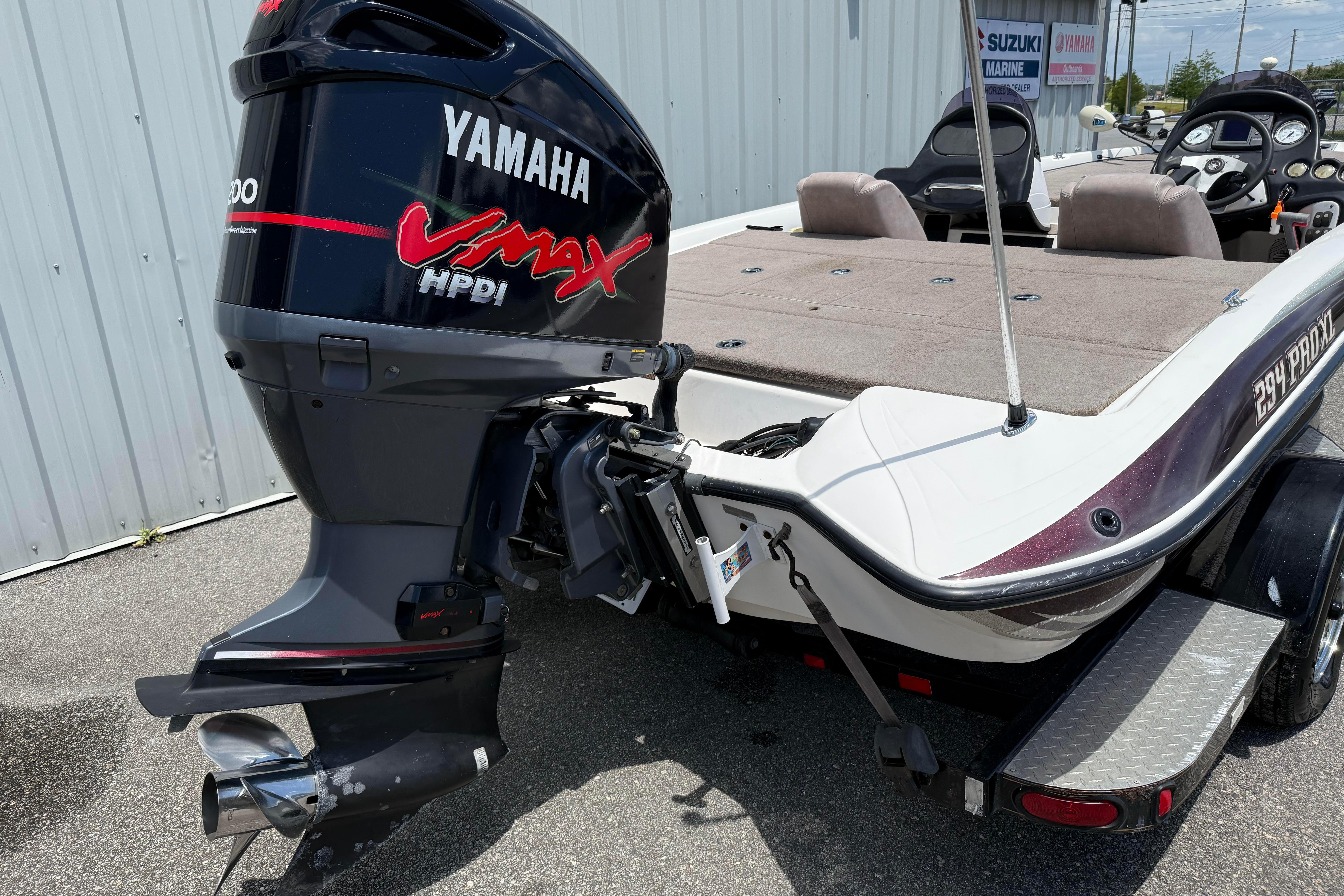 2006 Stratos 294 Pro XL boat with Yamaha VMAX HPDI outboard motor.