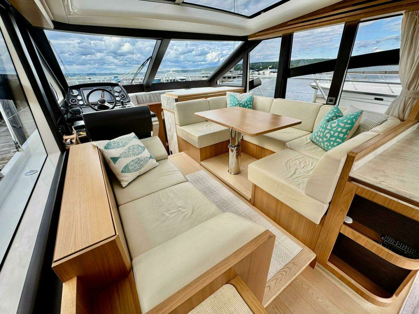 2016 Absolute 45 Sport Yacht - Image 44