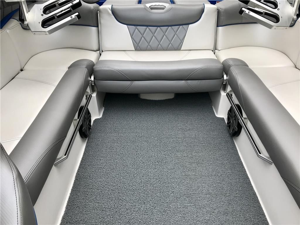 2013 MasterCraft X-30 - 26