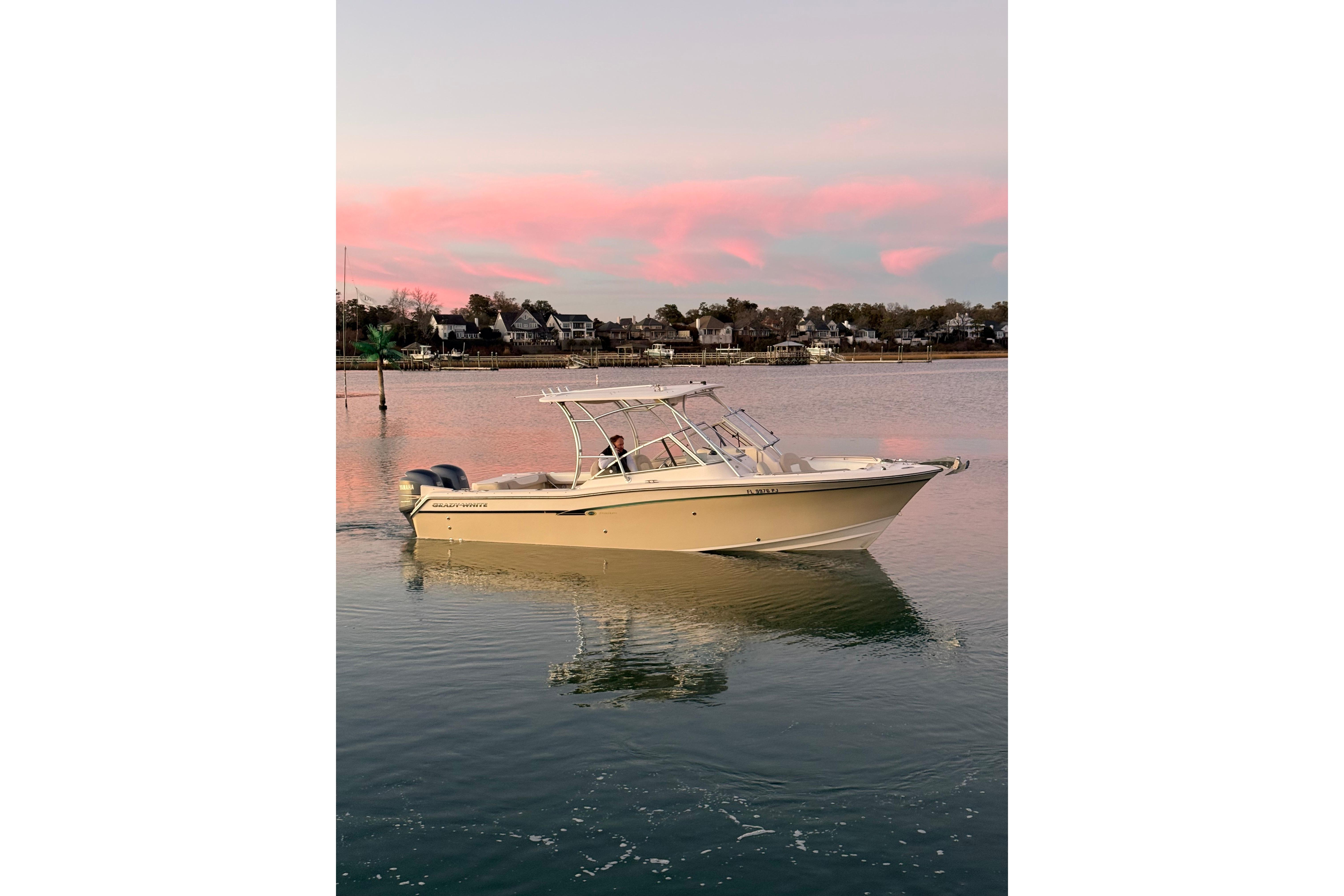 2012 Grady-White Freedom 275