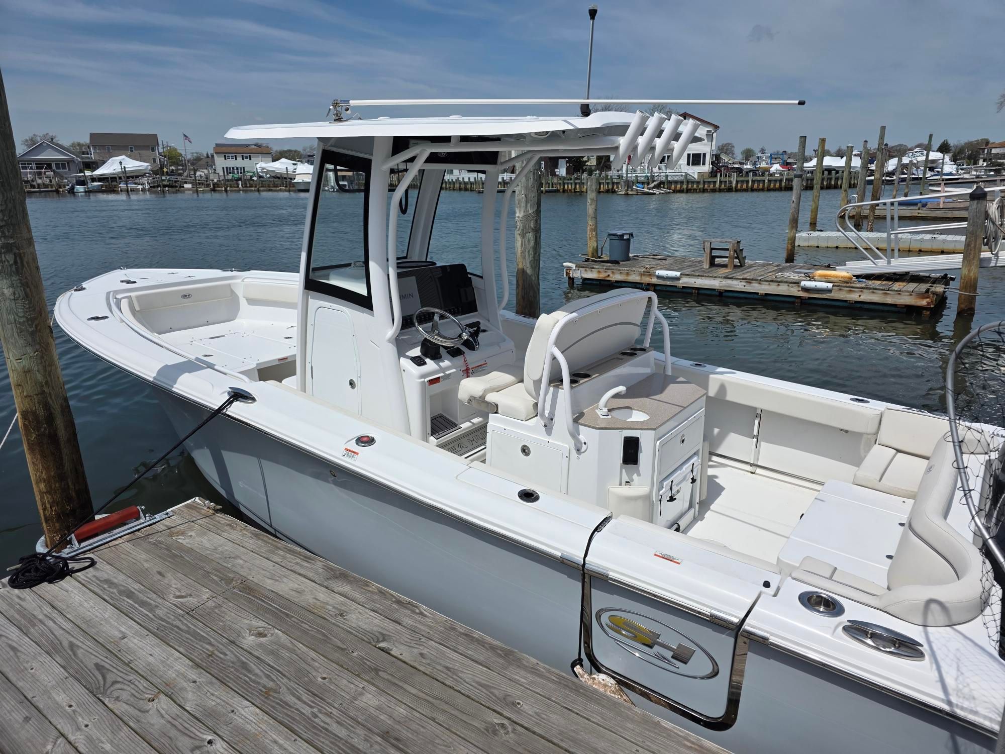 2023 Sea Hunt Ultra 265 SE - 8