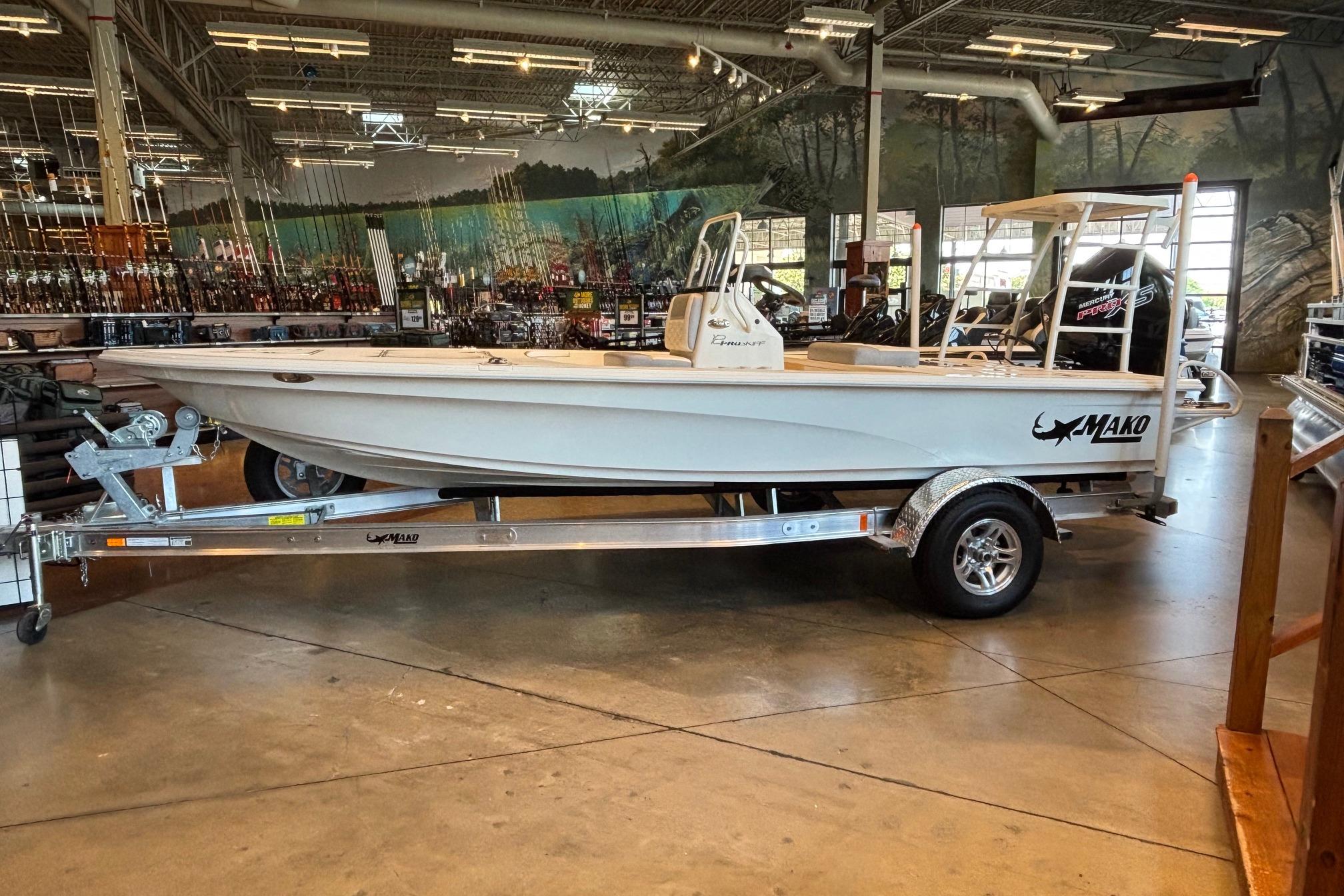 2026 Mako 18 Pro Skiff