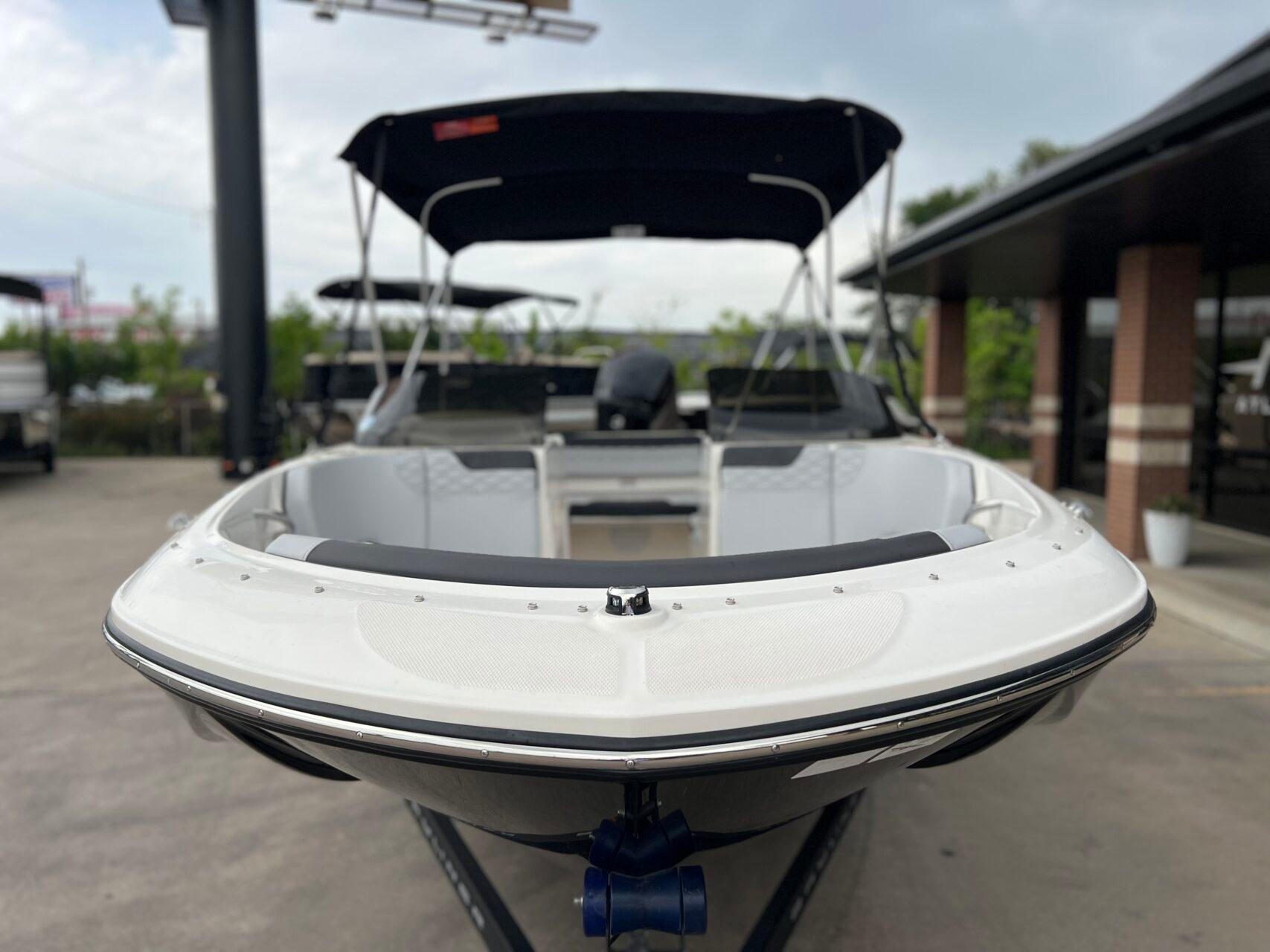 2023 Bayliner M17 - 8