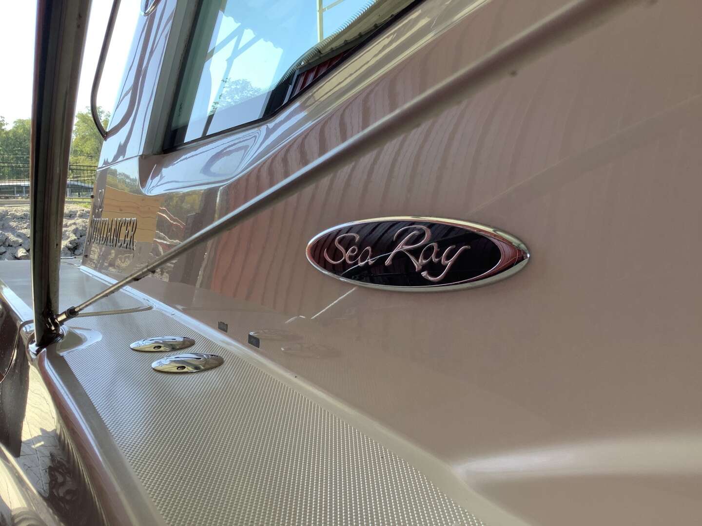 2007 Sea Ray 52 SUNDANCER - Image 9