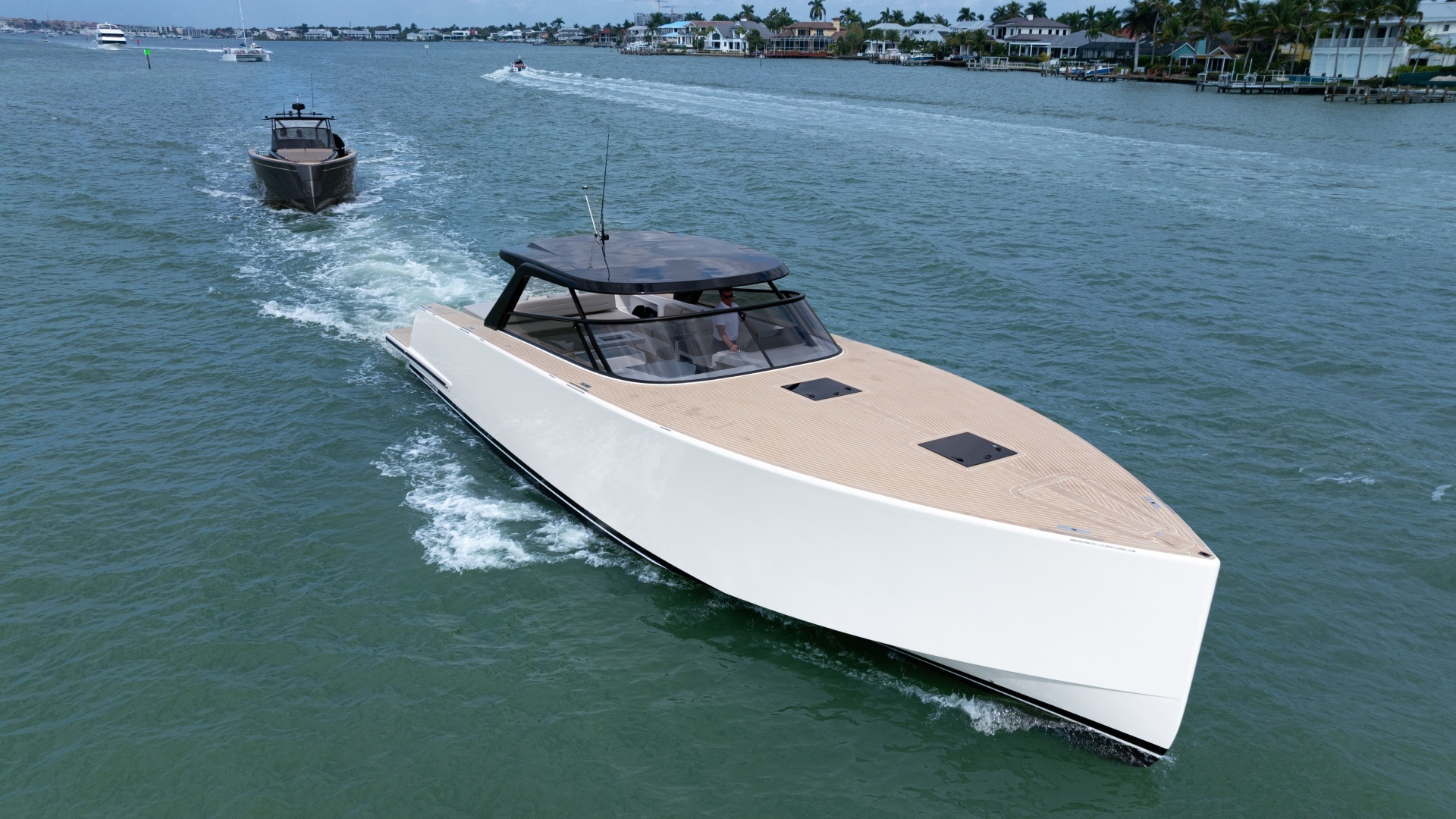 2024 VanDutch 56 - Image 3