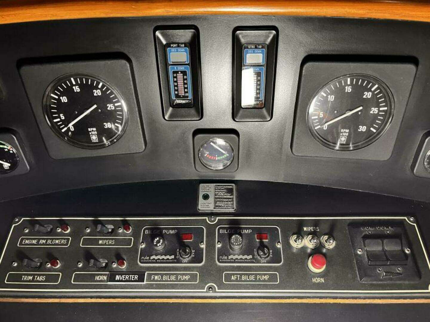 1989 Hi-Star 48 Sundeck - Image 21