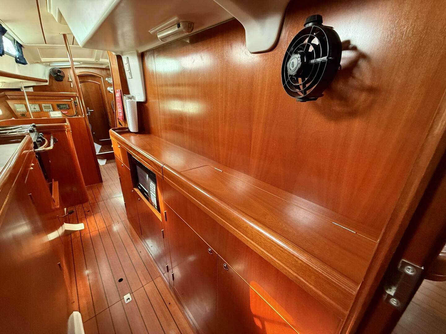 2003 Beneteau — - Image 38