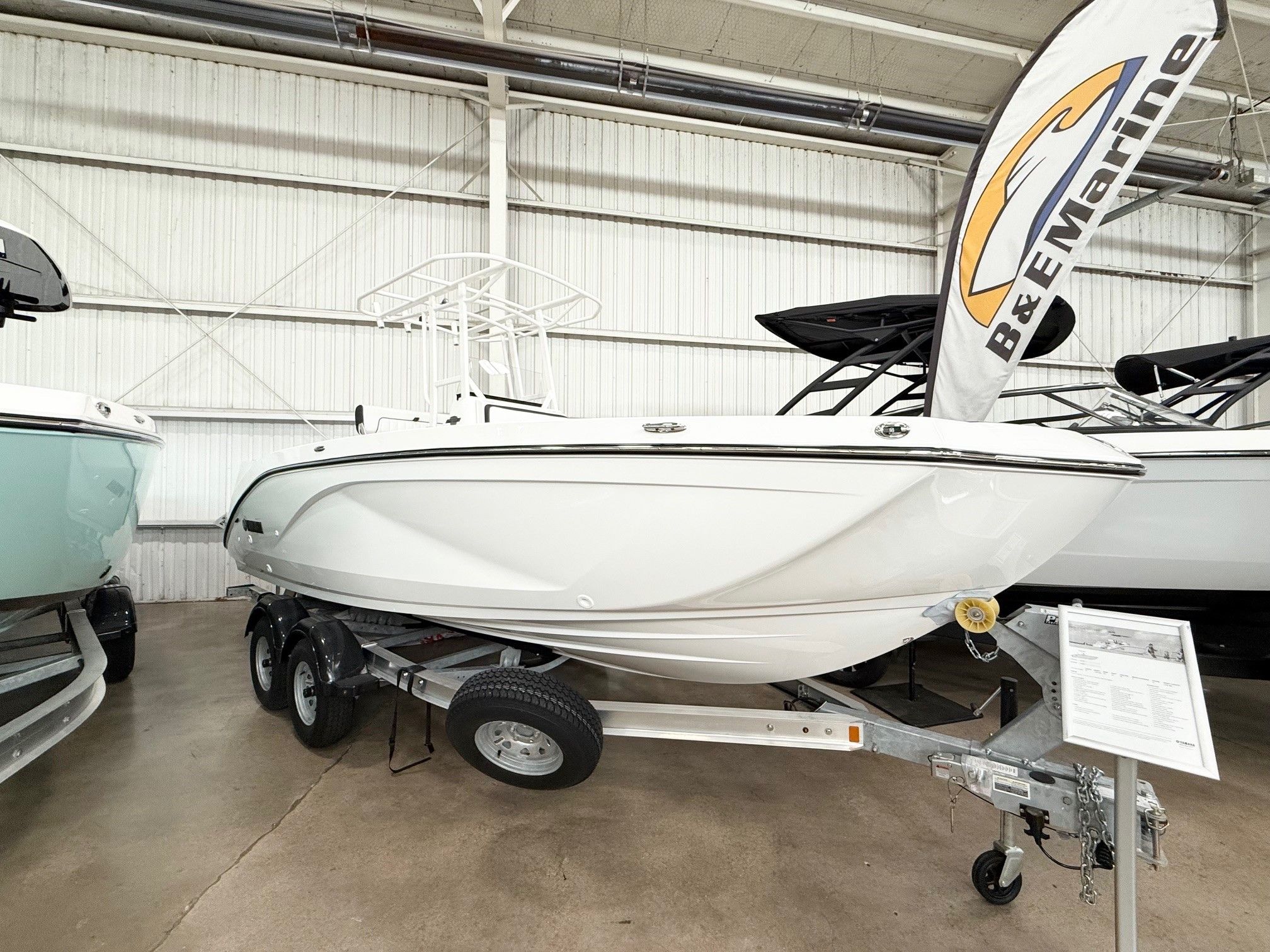 2025 Yamaha Boats 220 FSH Sport