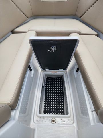 2017 Sailfish 275 DC - 25
