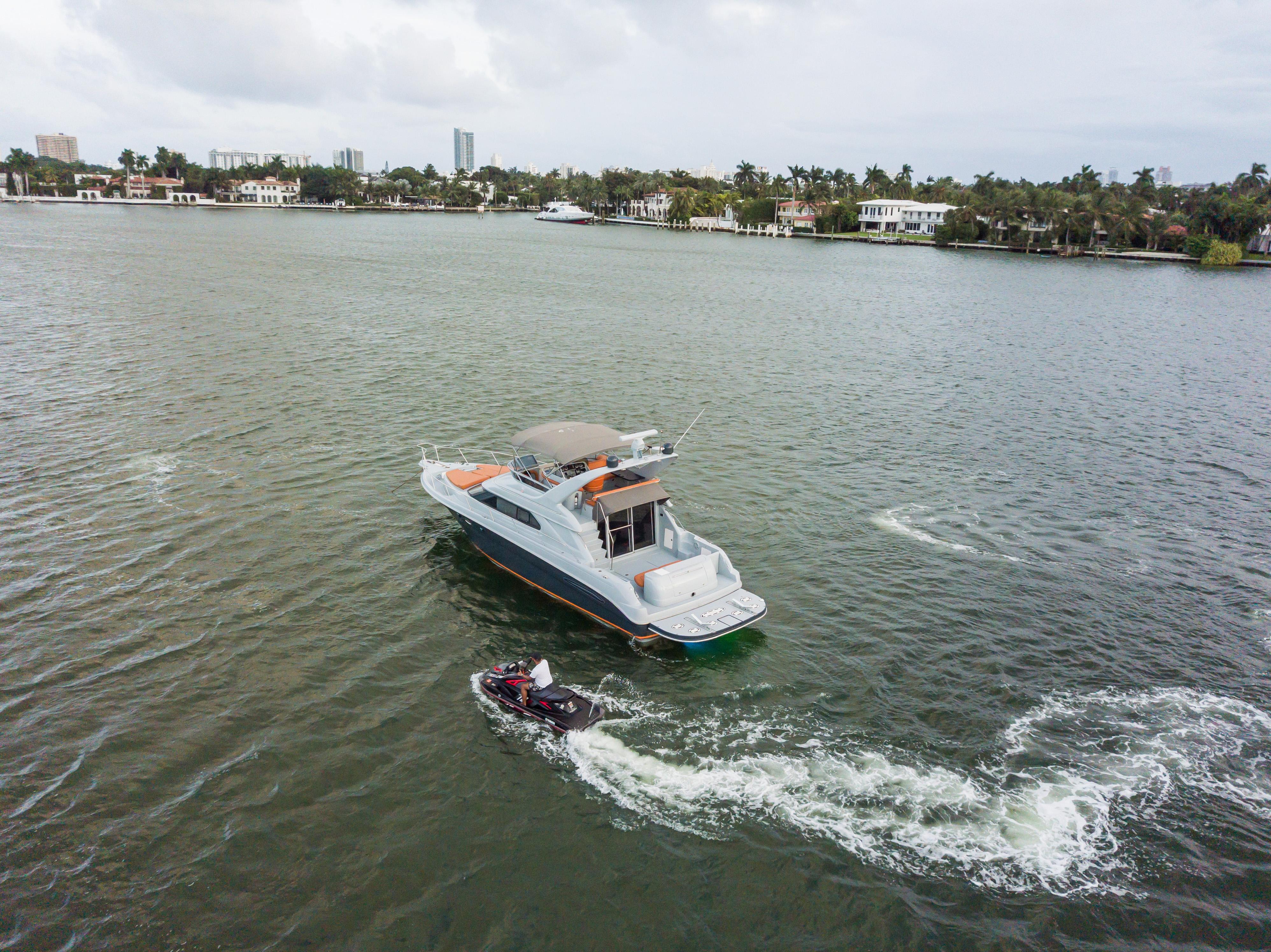 2003 Sea Ray Express Cruiser