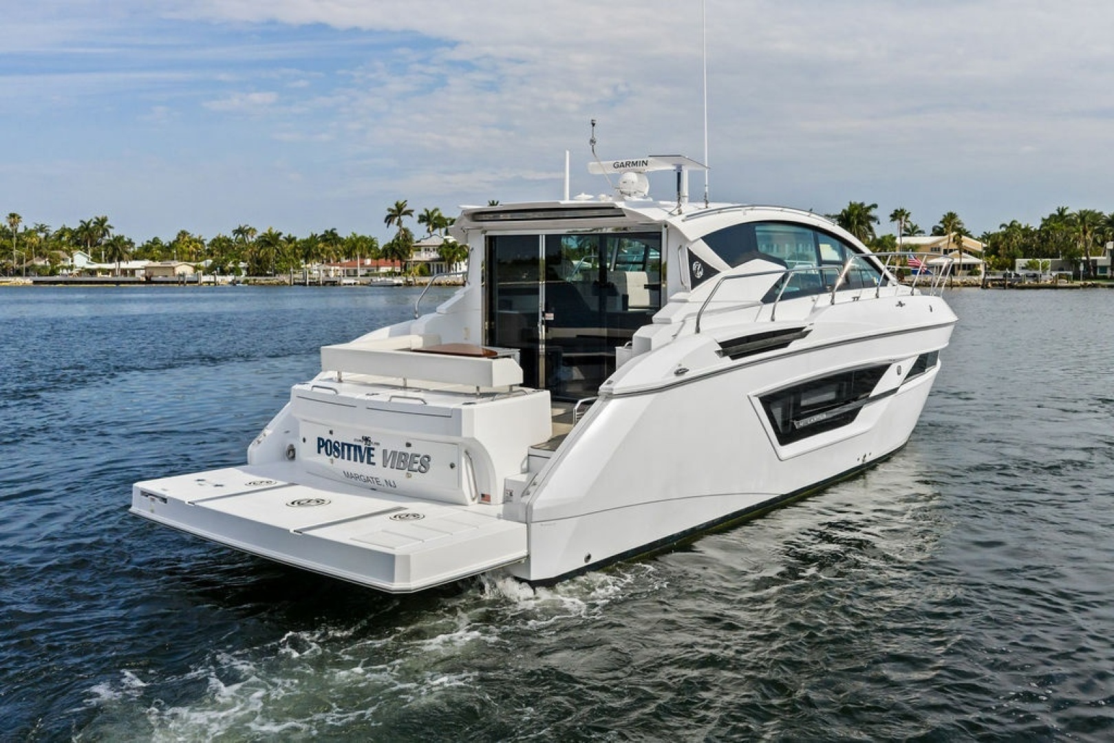 2022 Cruisers Yachts 46 CANTIUS - Image 4