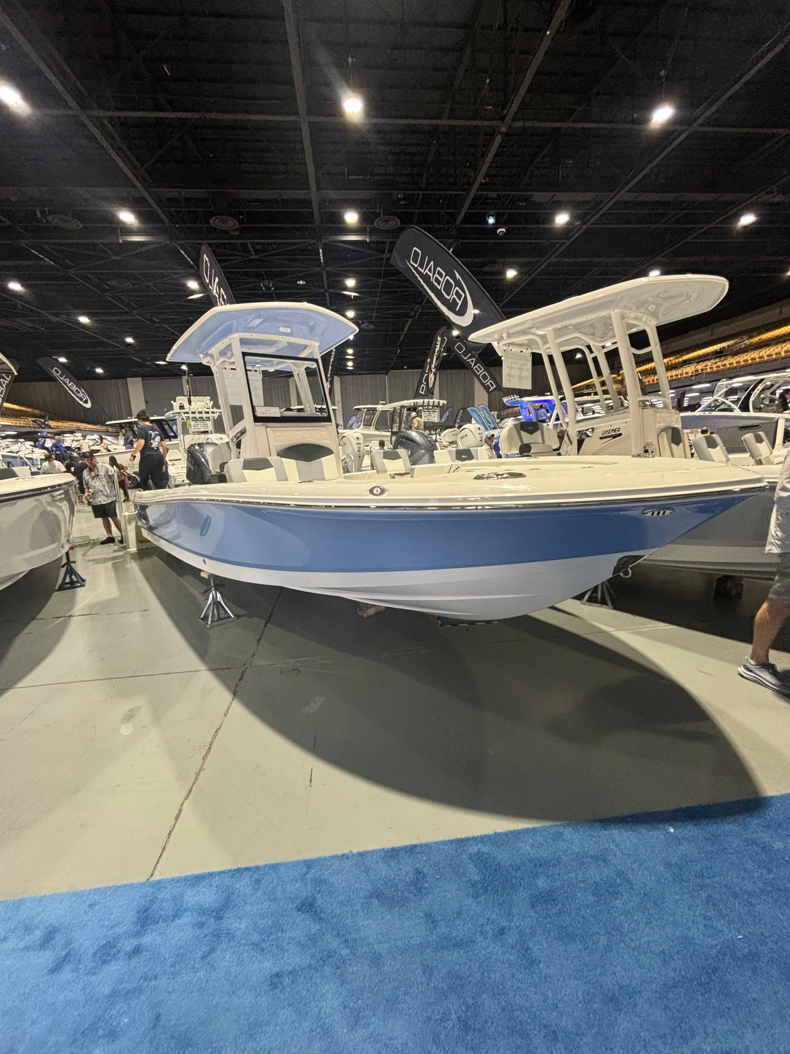 2024 Robalo CAYMAN