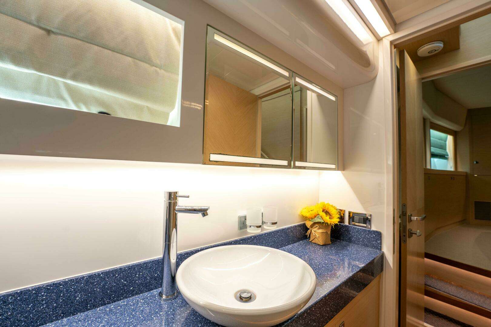 2016 Horizon PC52 - Image 46