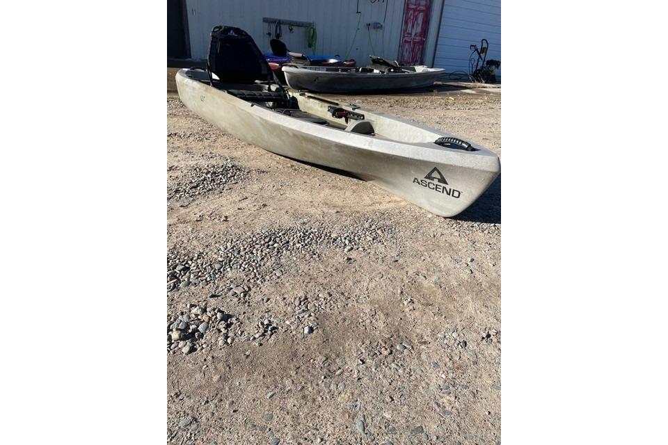 2022 Ascend 12T Sit-On - Desert Storm