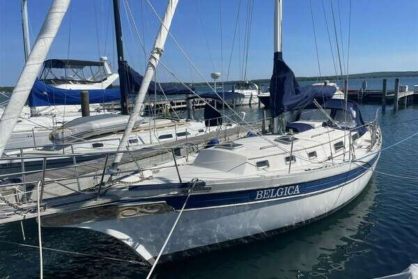 1989 Bayfield 36 Cutter