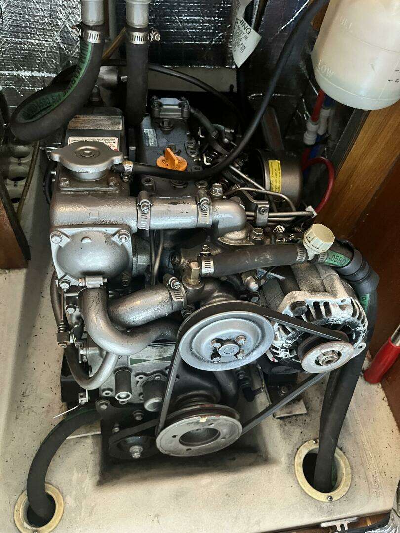 2003 Hunter 356 - Image 17