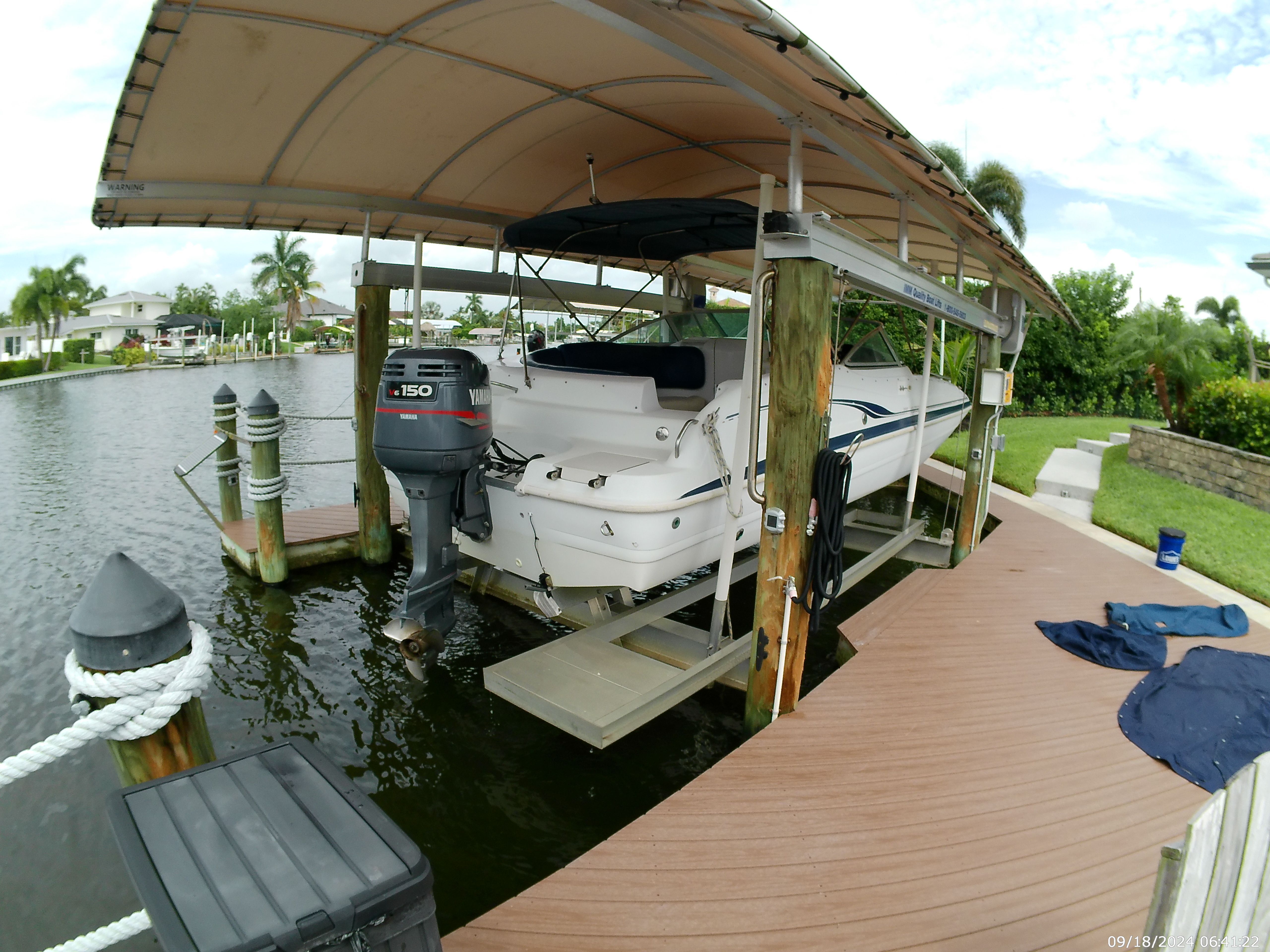 2000 Godfrey / Hurricane Sundeck 237 I/O - 45