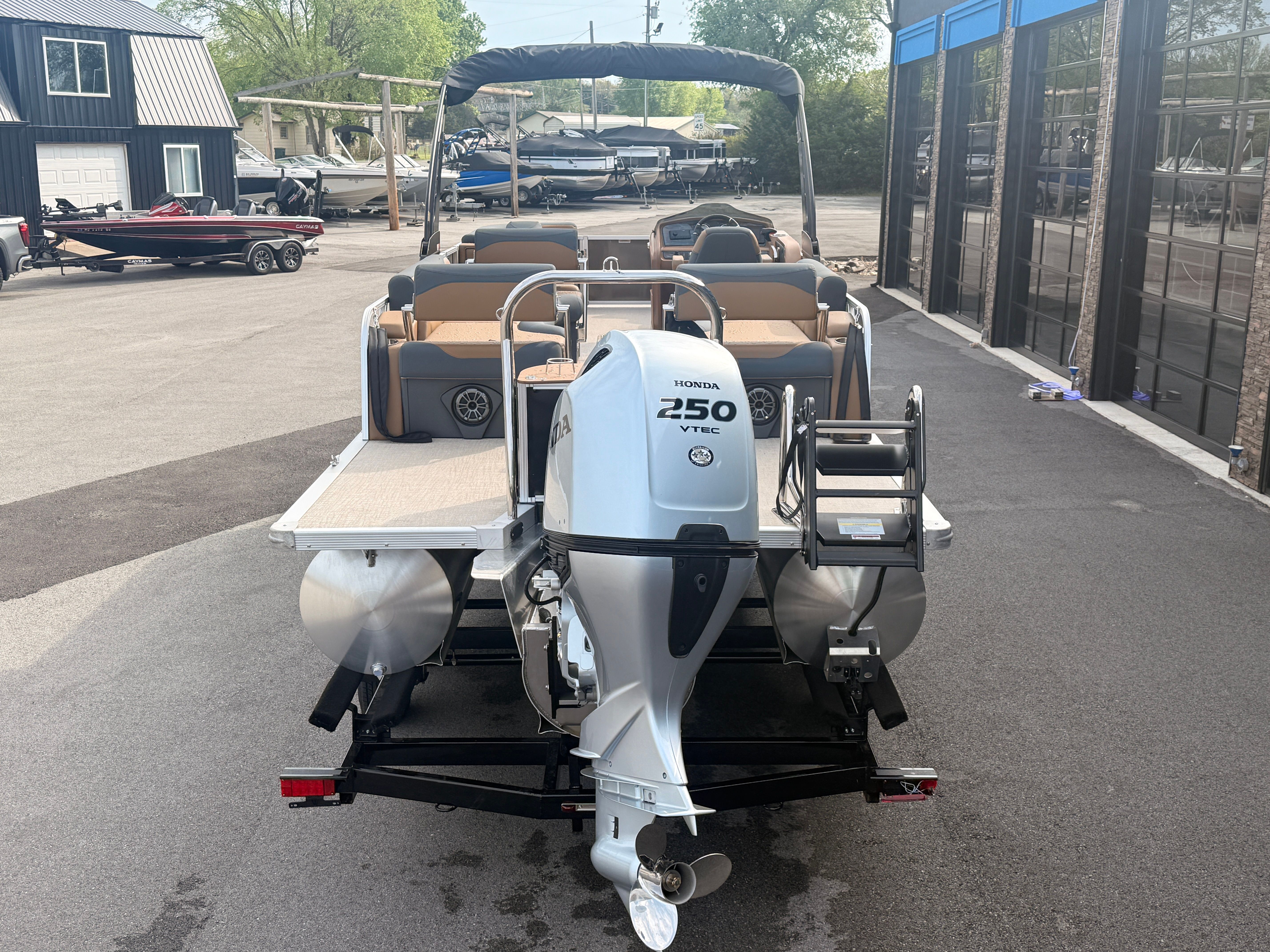 2026 Avalon 2385 LSZ pontoon boat with Honda 250 VTEC engine.