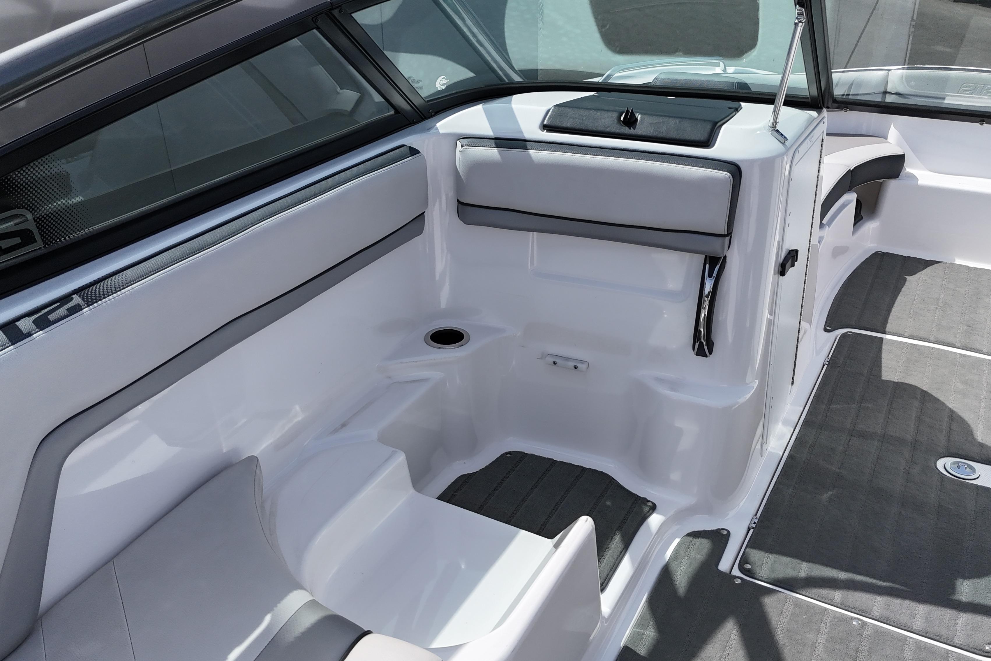 2016 Yamaha Boats 212X interior, featuring sleek seating and modern design elements.