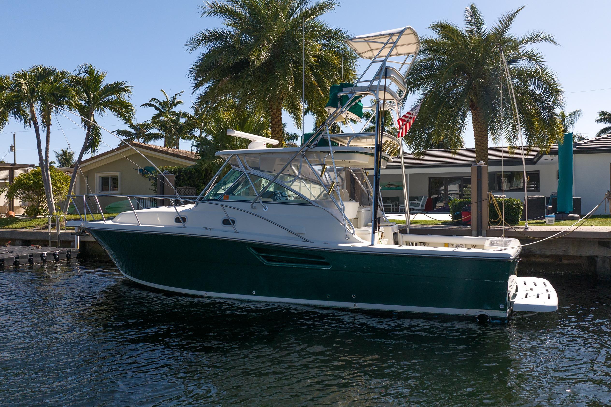 2000 Pursuit 3400 Express