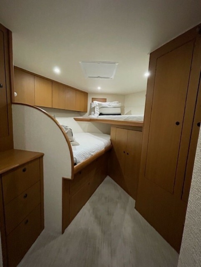 2003 Post Sportfish - Image 19
