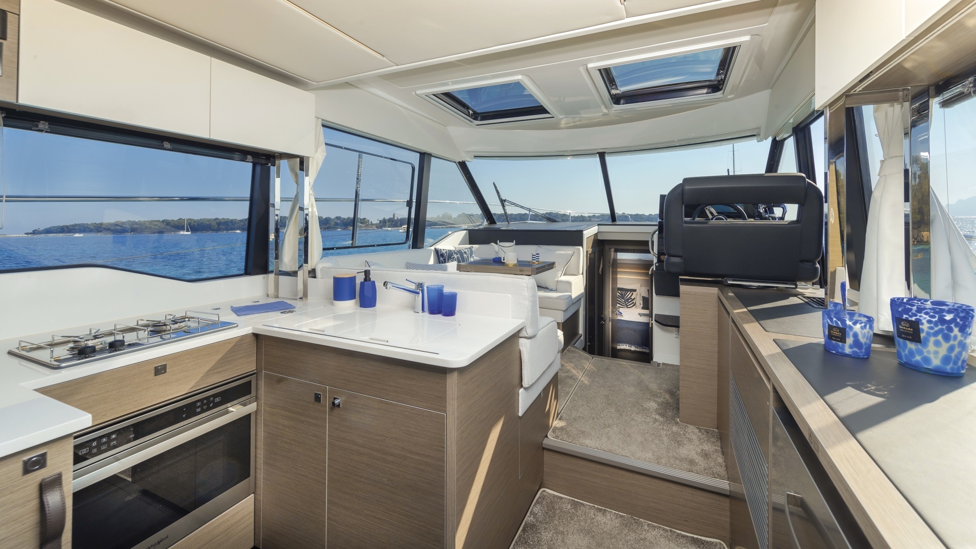 2027 Jeanneau 1295 Coupe - Image 4