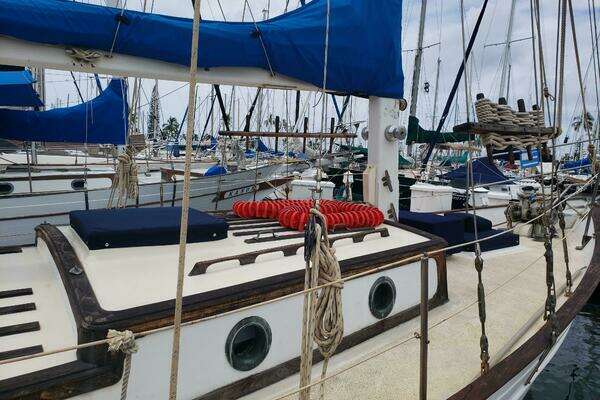 1977 Hardin Sea Wolf Masthead Ketch