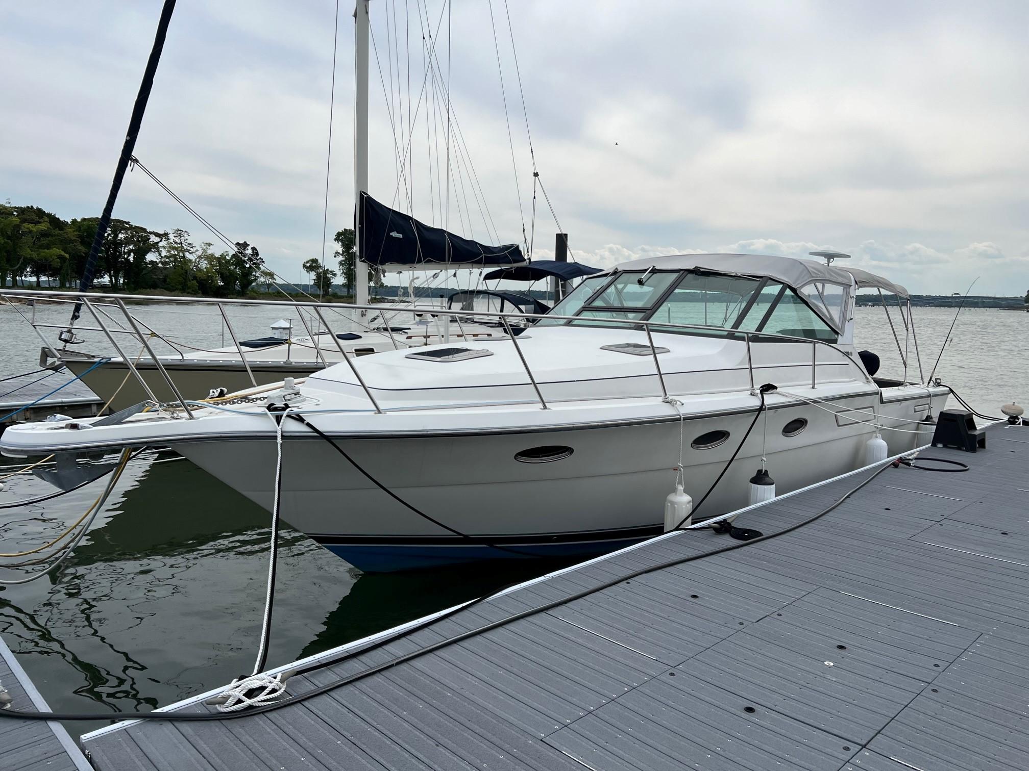 1990 Tiara Yachts 3300 Open
