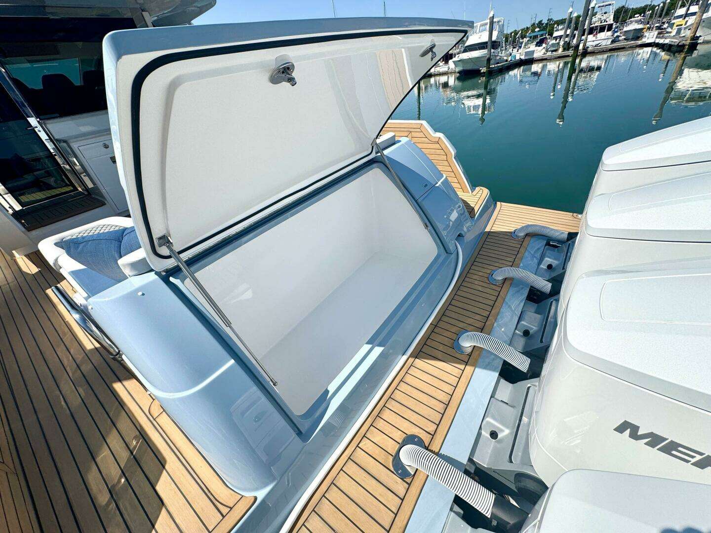 2027 Valhalla Boatworks V55 Sport Yacht - Image 21