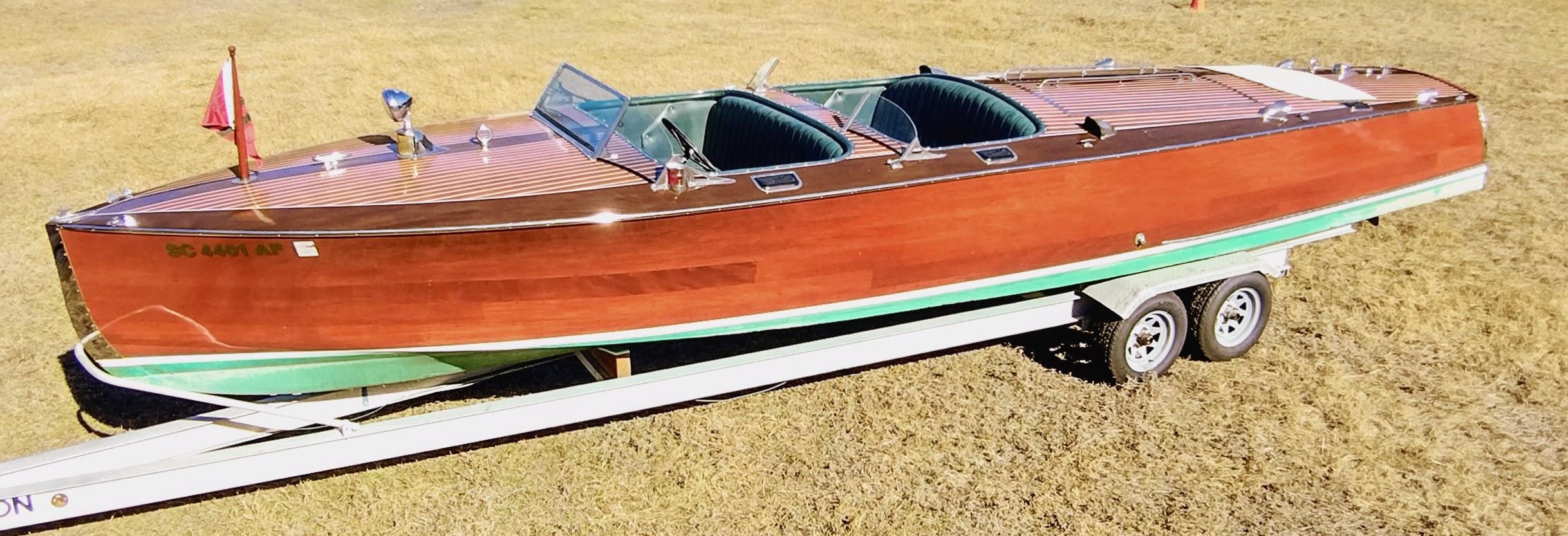 1988 Hacker-Craft 30 Triple Cockpit