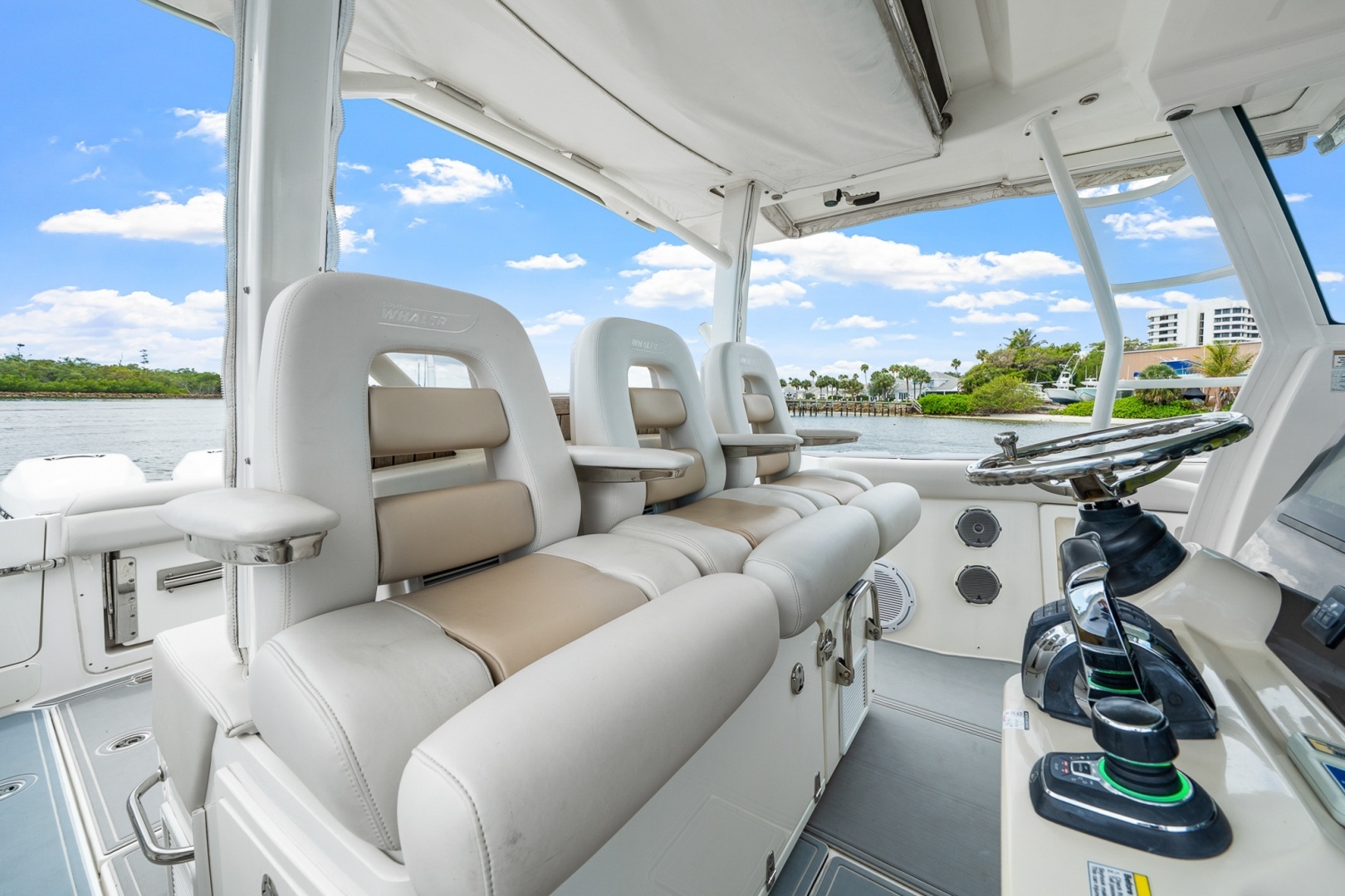 2018 Boston Whaler 380 Outrage - Image 13
