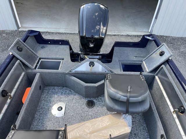 2026 Tracker Pro Guide V-16 SC - 26