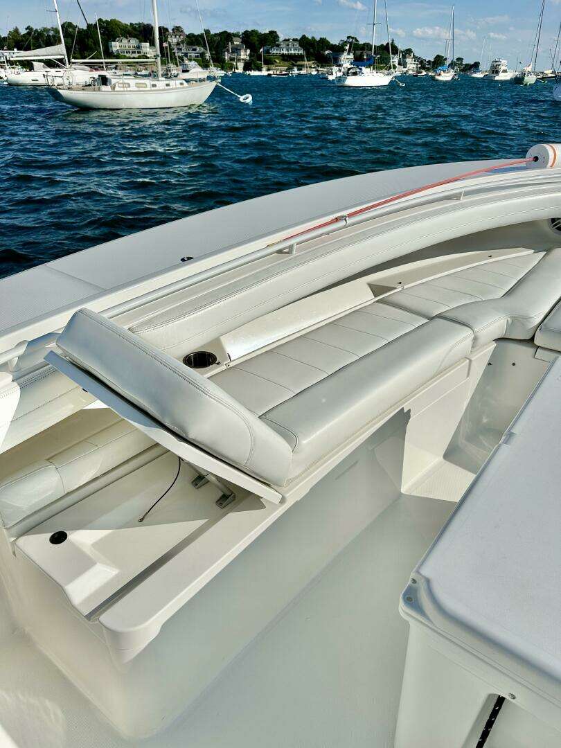2021 Regulator 34SS - Image 26