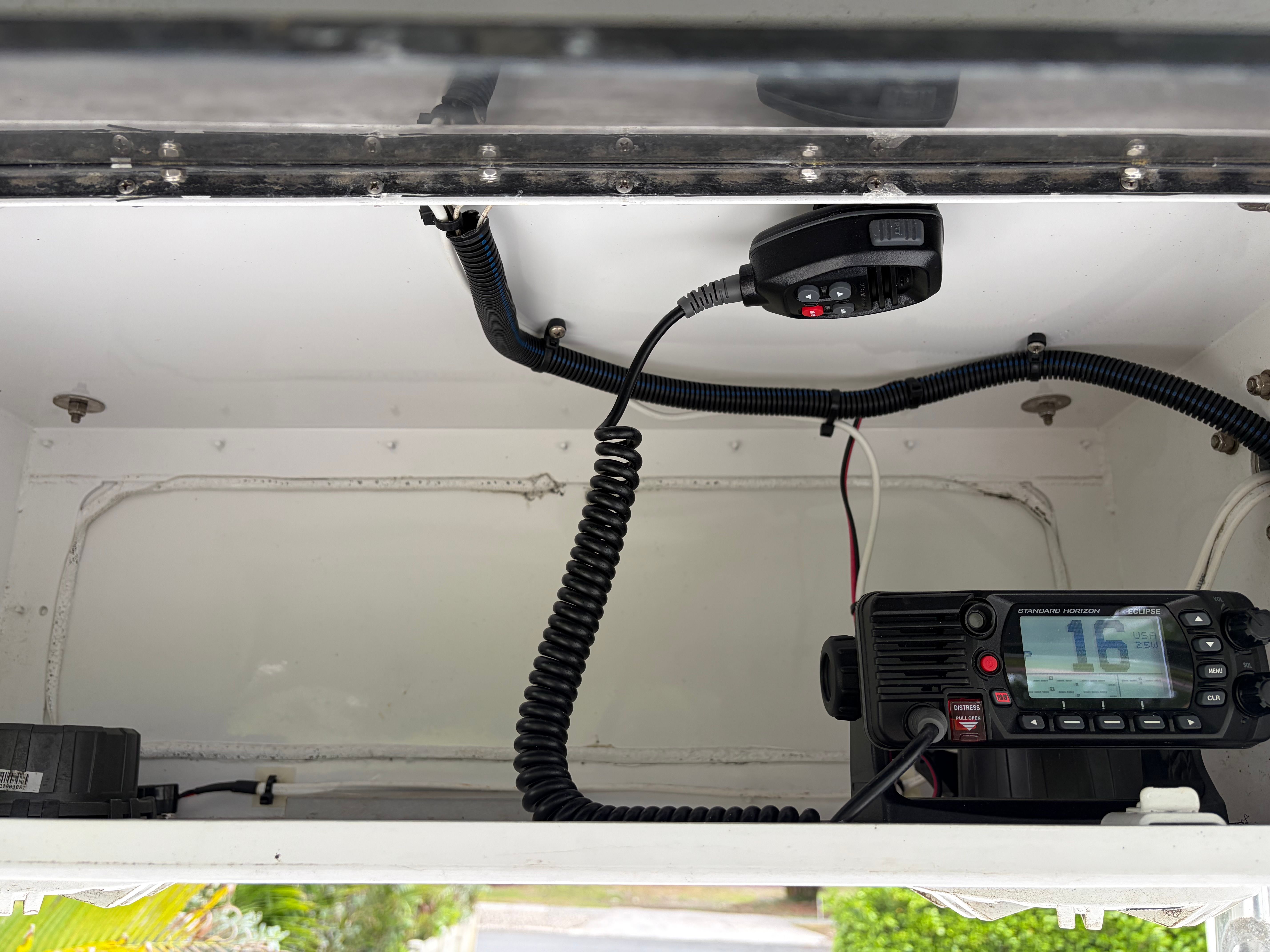 2001 Cobia 214 Center Console - 7