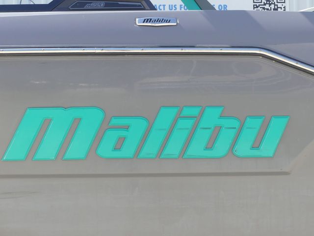 2022 Malibu M220 - 15