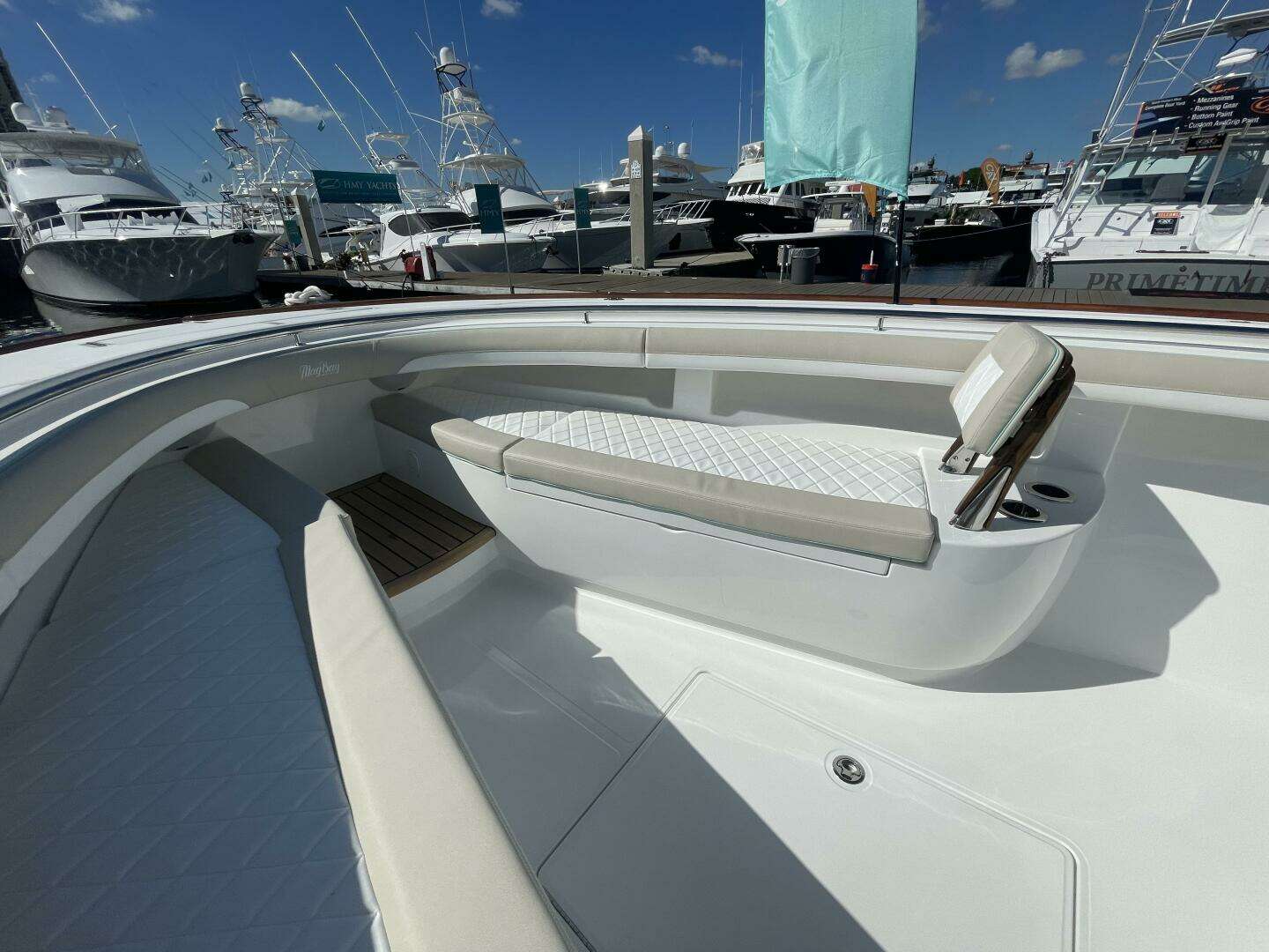 2026 Mag Bay 43 Center Console - Image 72