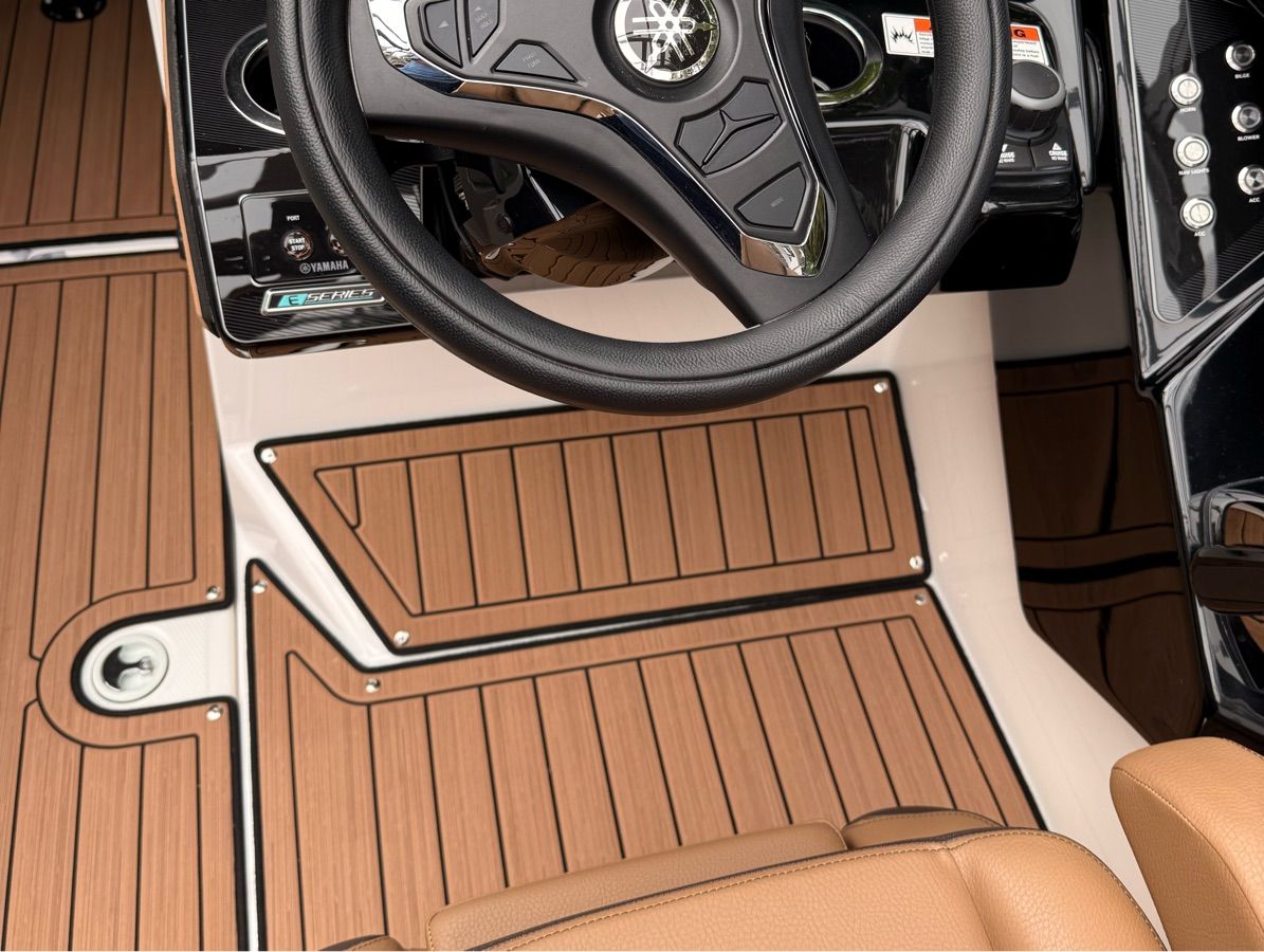 2024 Yamaha Boats 252SD - 8