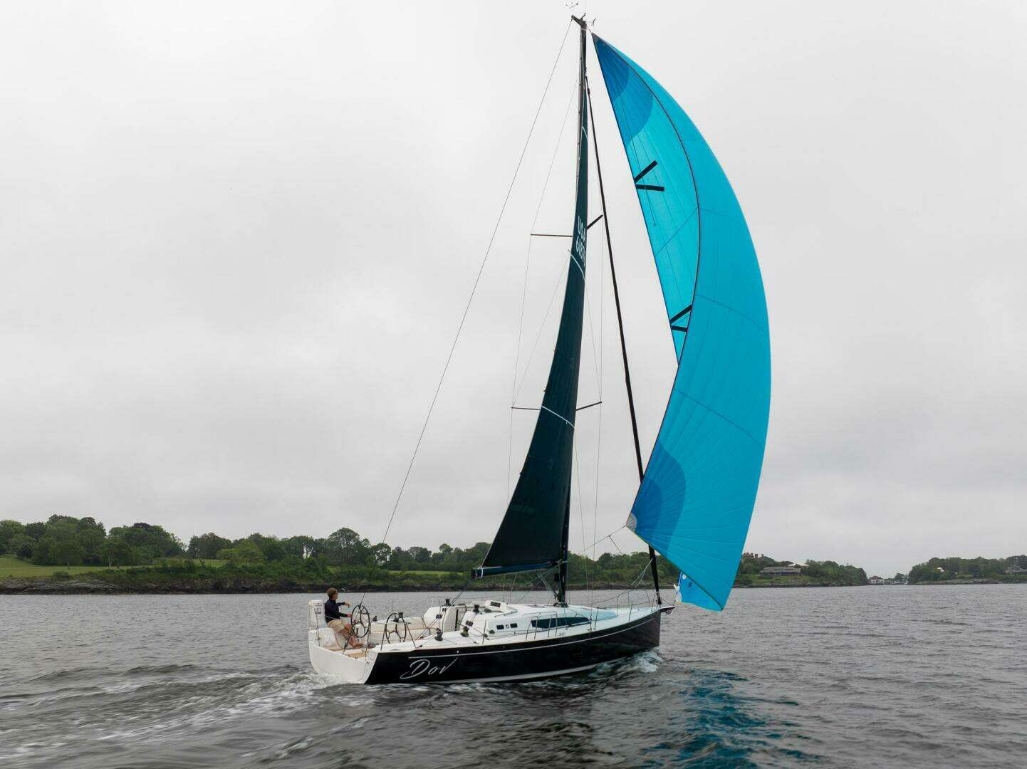2026 J Boats NEW 2026 - Image 14