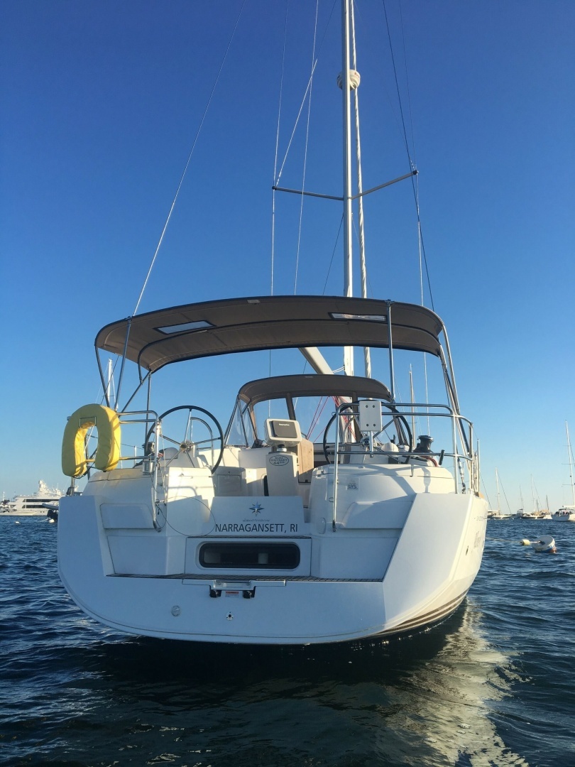 2016 Jeanneau 44 DS - Image 2