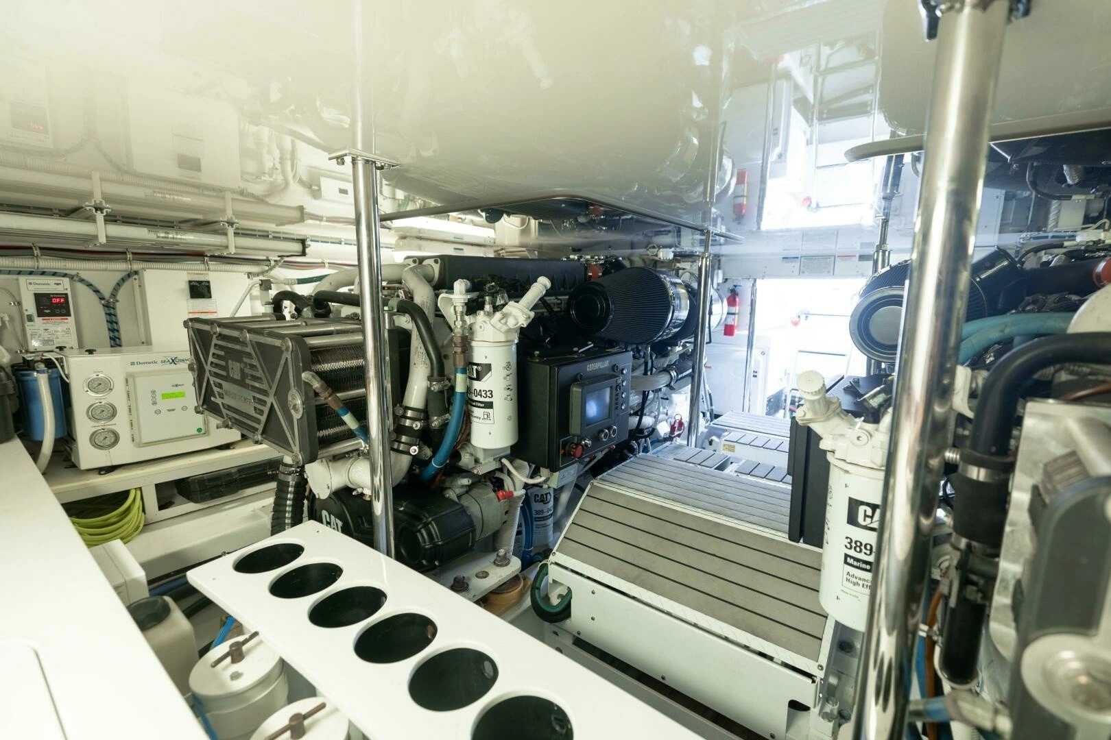 2016 Hatteras GT60 - Image 65