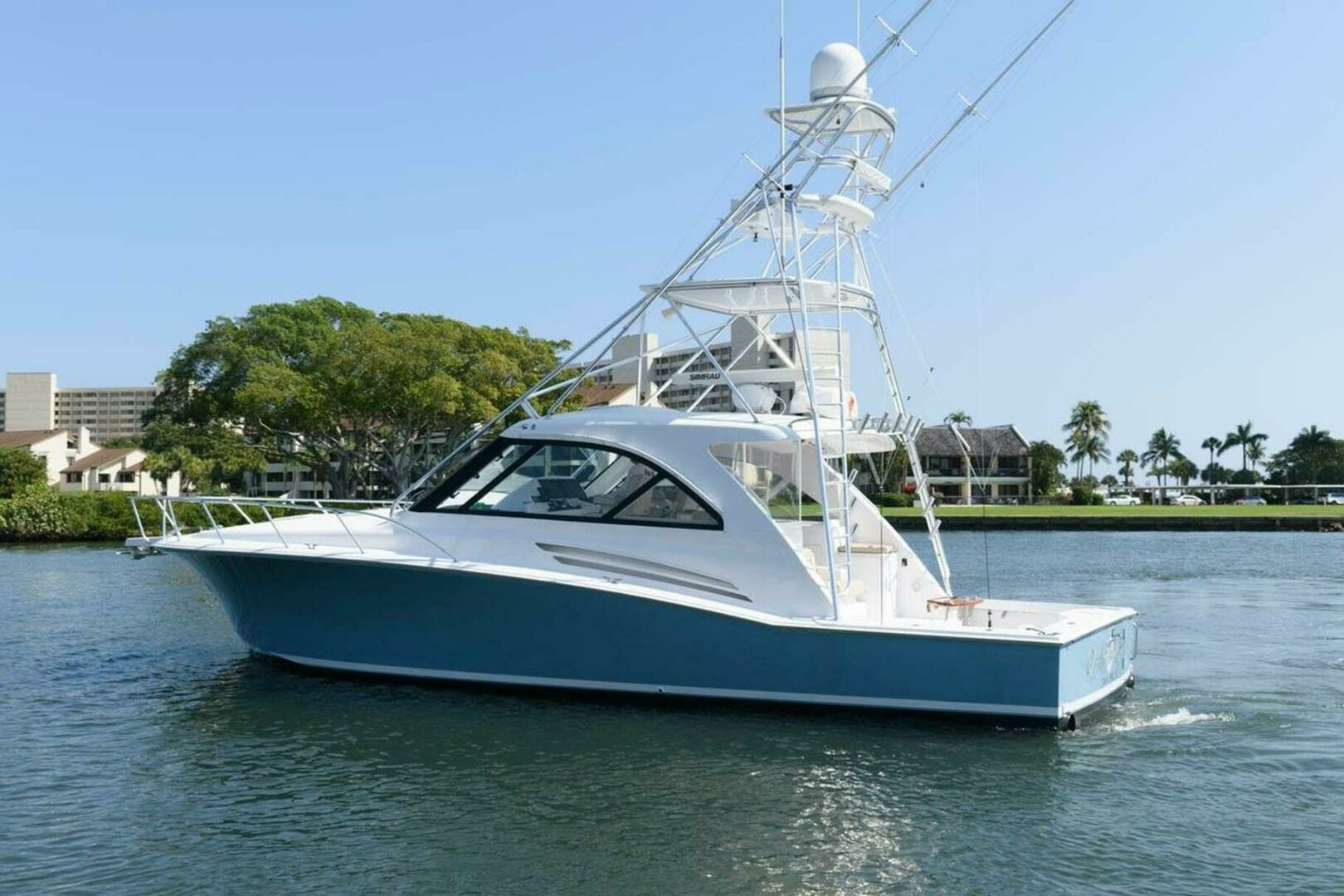 2015 Hatteras Express Sportfish - Image 33